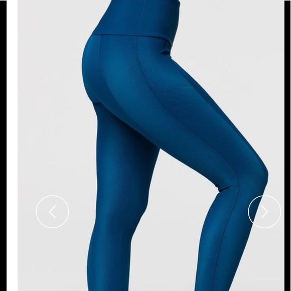 NWT Onzie Sweetheart Midi leggings size SM - Picture 2 of 7